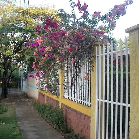 Hostal Casa Los Espinoza Managua Zewnętrze zdjęcie